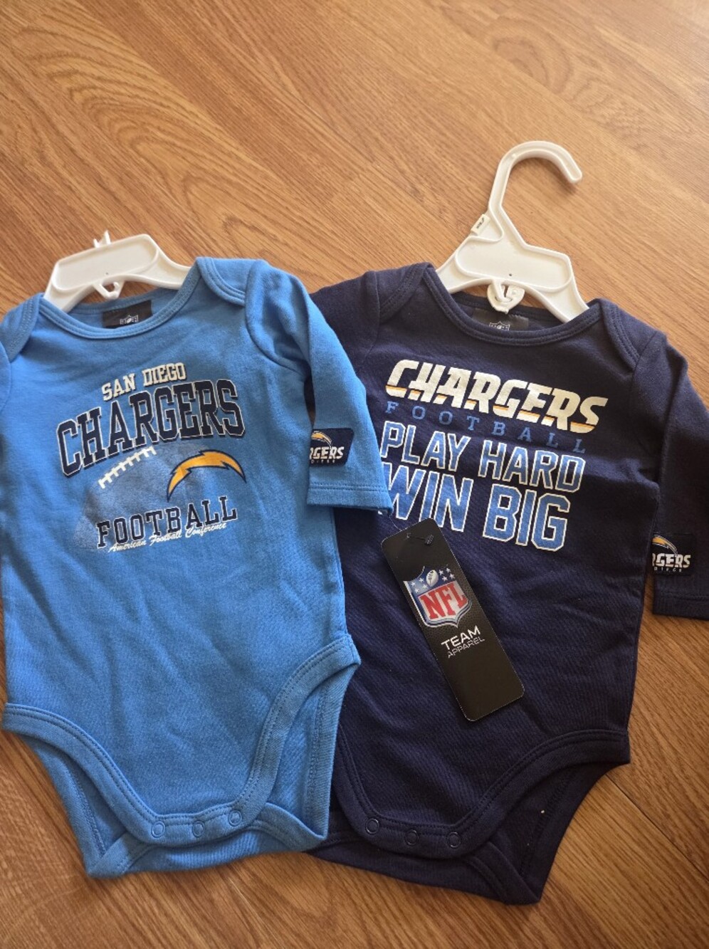 San Diego Chargers Baby Set 0-3M NWT Team Logo Football 'Play Hard Win Big' LA